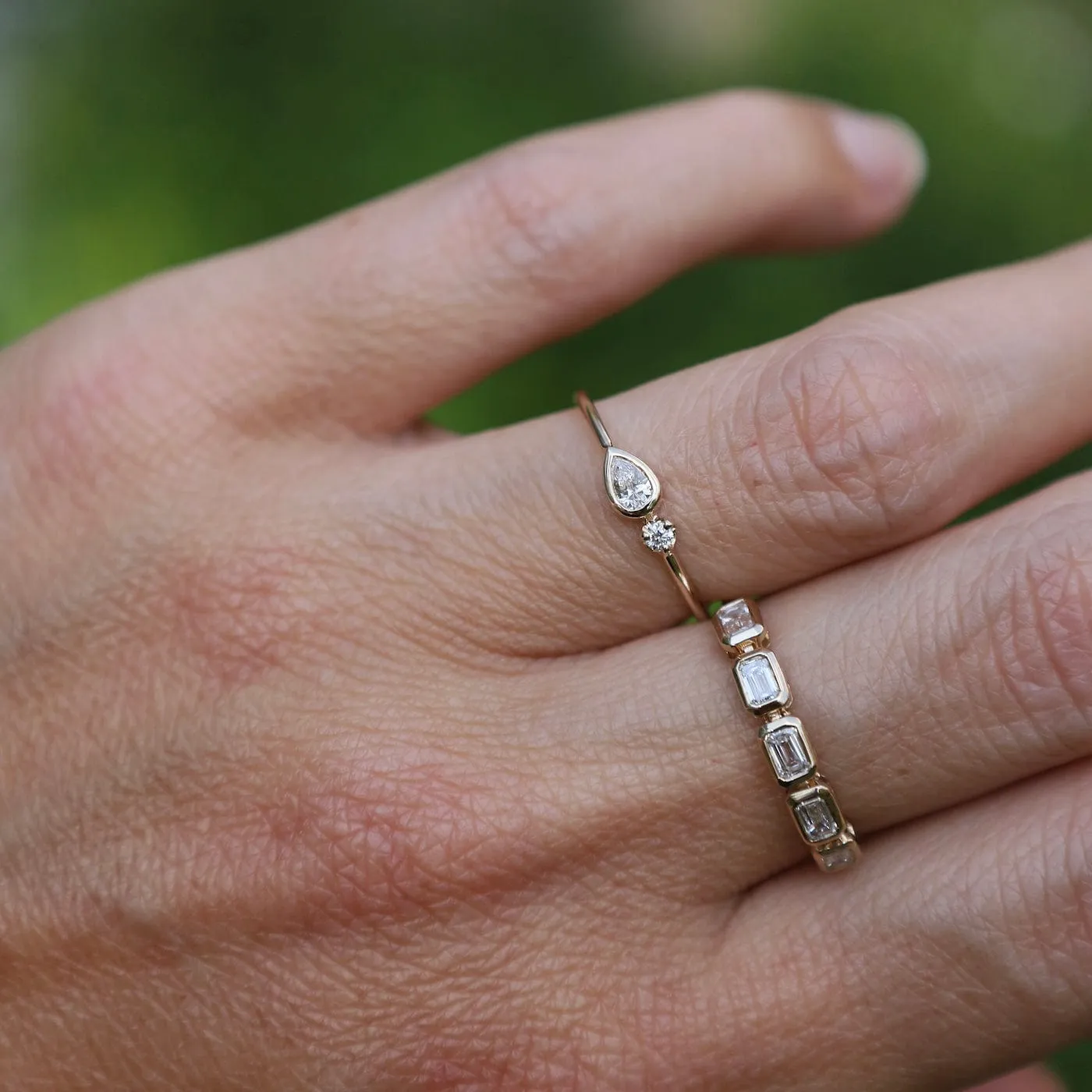 14k Gold Bezel Set Pear Cut & Prong Set Round Diamond Ring