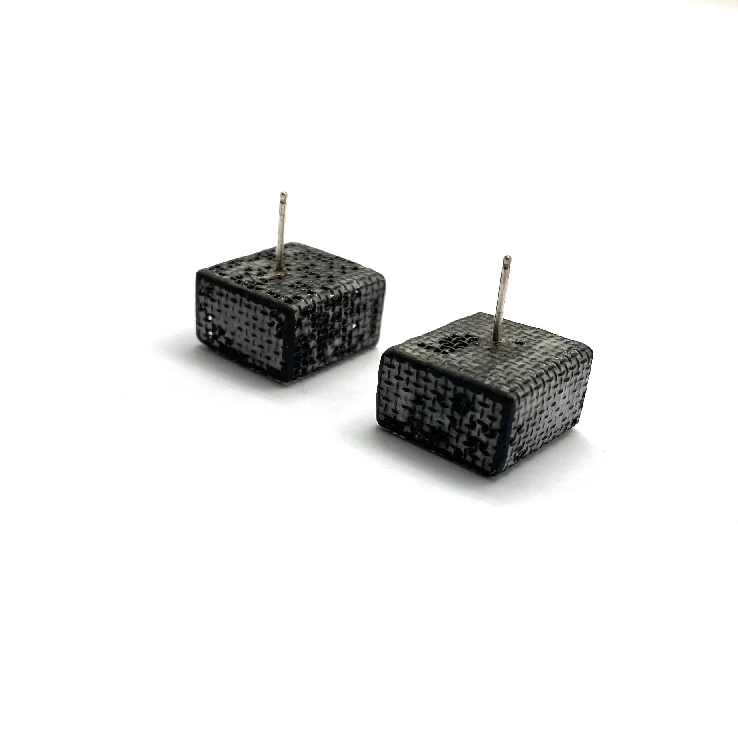 Large Hollow Mesh Square Studs