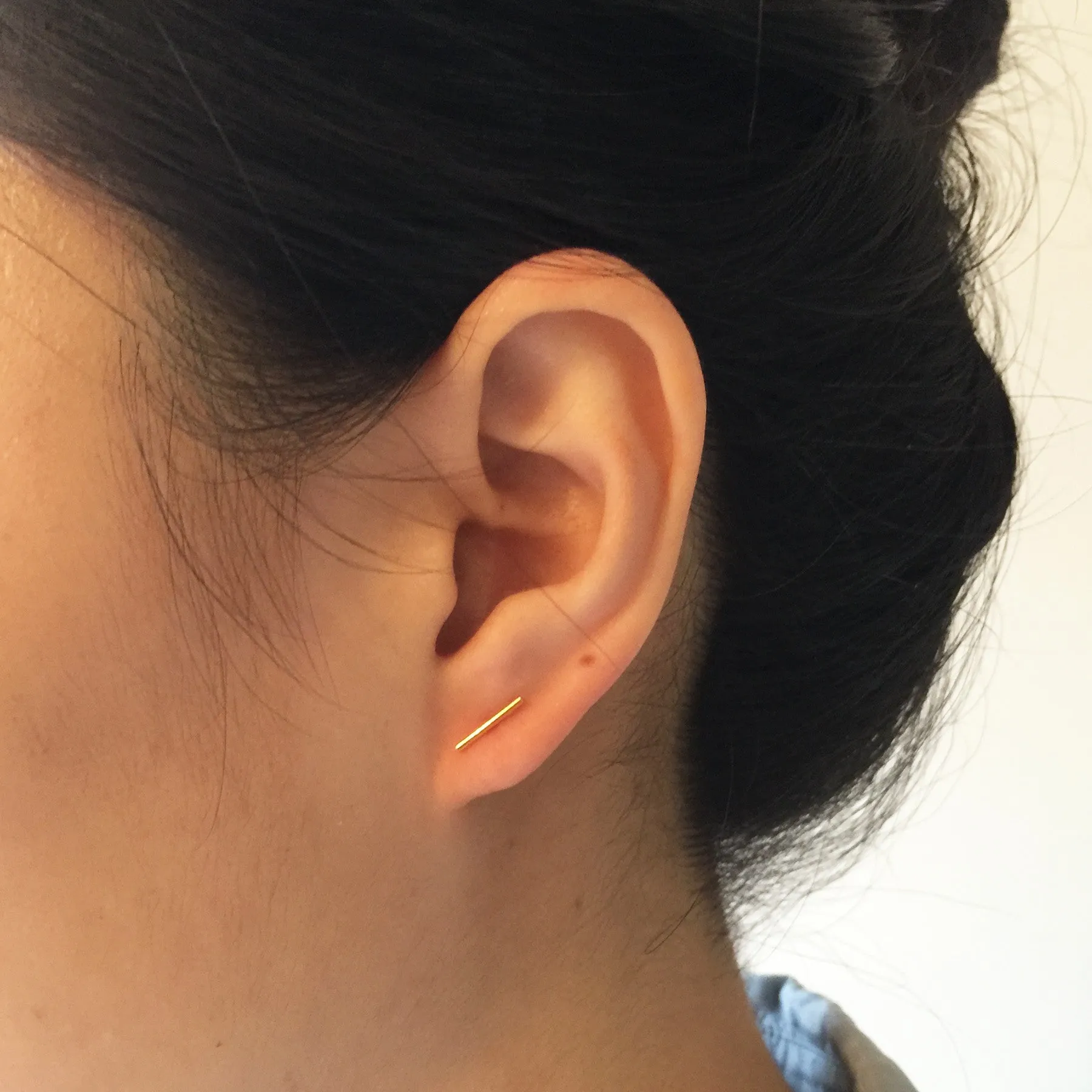 Medium Skinny Bar Studs