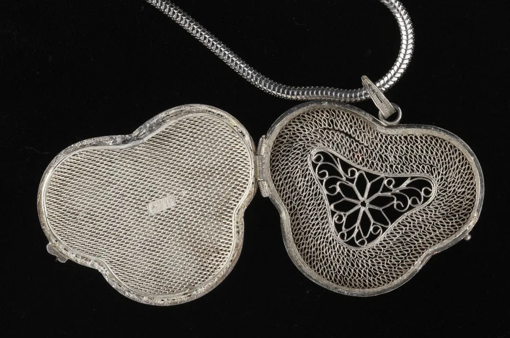 Vintage sterling silver Chinese export filigree and enamel locket and chain. pdvs565cs