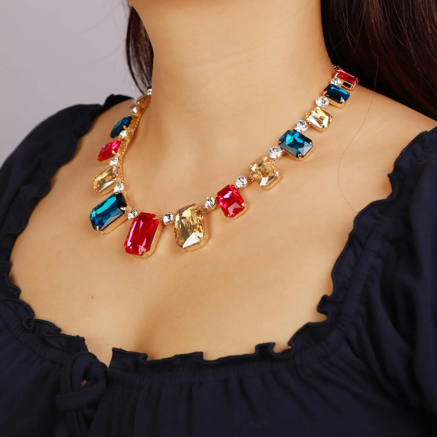 YERTTER Sparkle Full Rhinestone Choker Square Crystal Chain Necklace Earrings Set Crystal Statement Collar Clavicle Choker Necklace for Wedding Women Girls